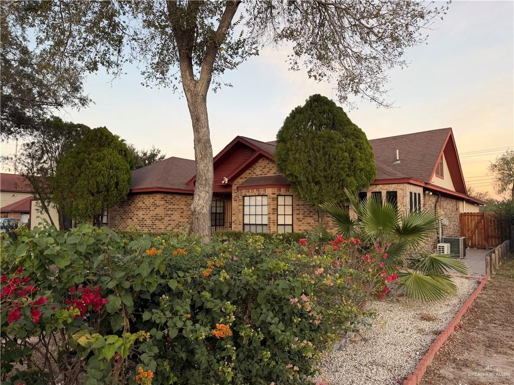 7112 N 14th Lane, Mcallen, TX 78504
