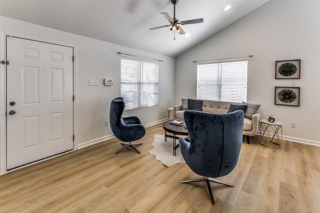 1802 Harvey ST A, Austin, TX 78702