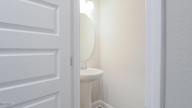 10689 Chapelwood Drive, Gulfport, MS 39503