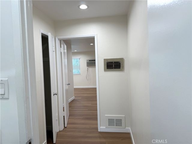 18657 Collins Street 4, Tarzana, CA 91356