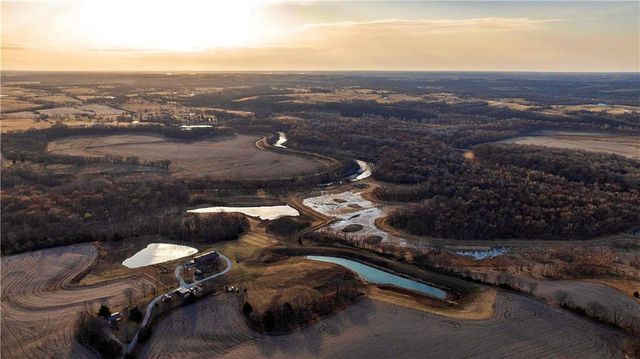 21195 Edgerton Junction Road Road, Dearborn, MO 64439