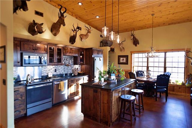 21195 Edgerton Junction Road Road, Dearborn, MO 64439