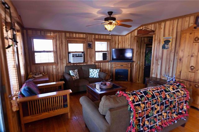 21195 Edgerton Junction Road Road, Dearborn, MO 64439