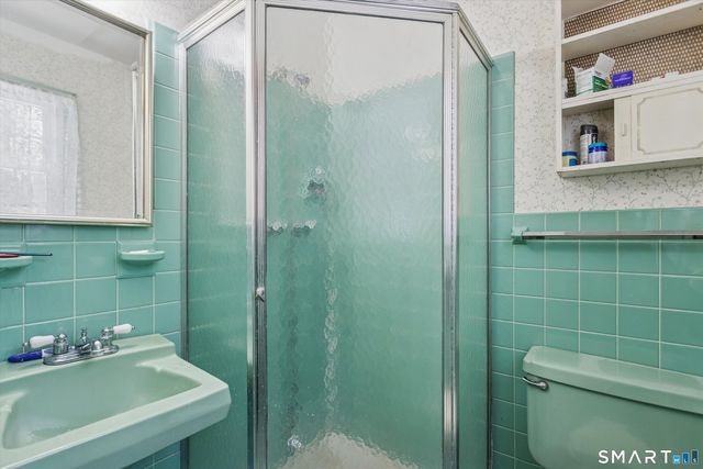 10 Oakwood Court, Norwalk, CT 06850