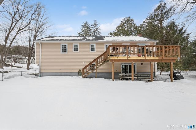 10 Oakwood Court, Norwalk, CT 06850