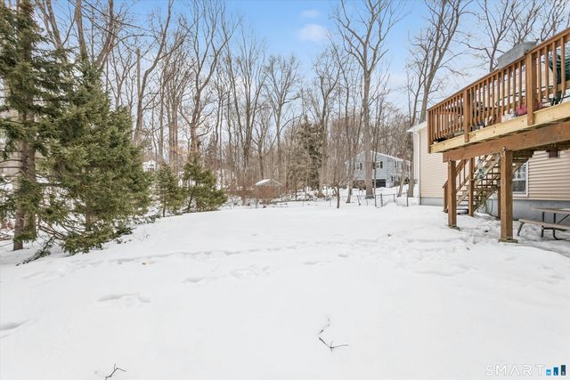 10 Oakwood Court, Norwalk, CT 06850