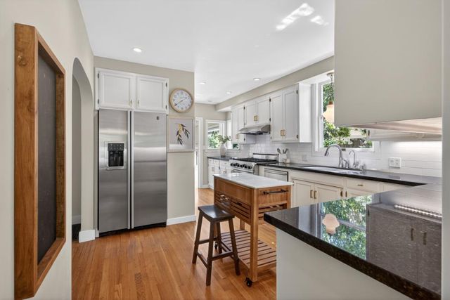 721 38th St, Sacramento, CA 95816