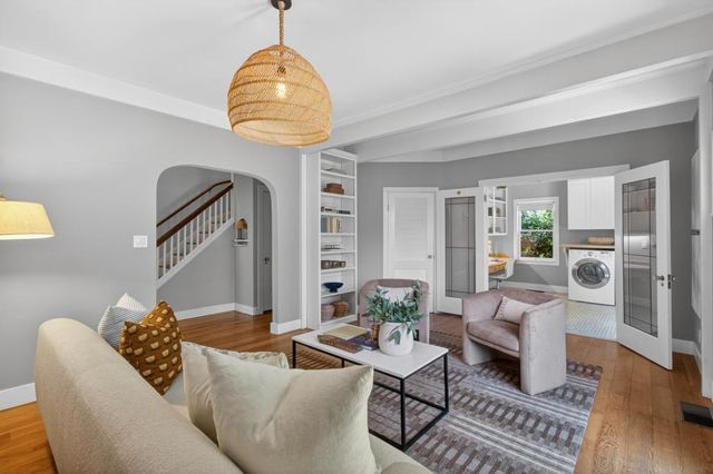 721 38th St, Sacramento, CA 95816