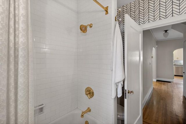 721 38th St, Sacramento, CA 95816