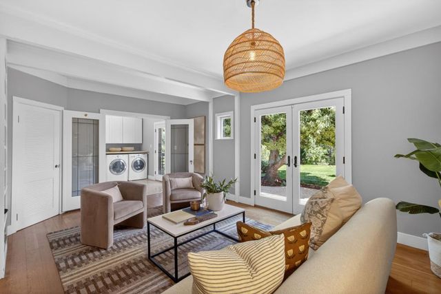 721 38th St, Sacramento, CA 95816