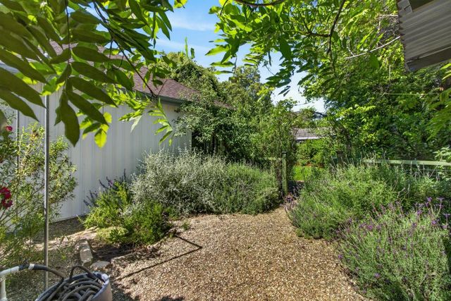 721 38th St, Sacramento, CA 95816