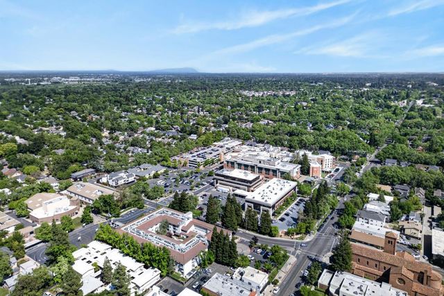 721 38th St, Sacramento, CA 95816