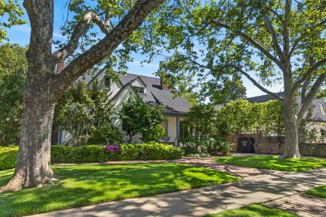 721 38th St, Sacramento, CA 95816