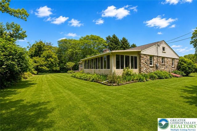 1000 Wedgewood Road, Hanover Twp, PA 18017