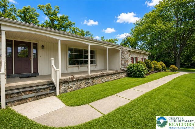 1000 Wedgewood Road, Hanover Twp, PA 18017