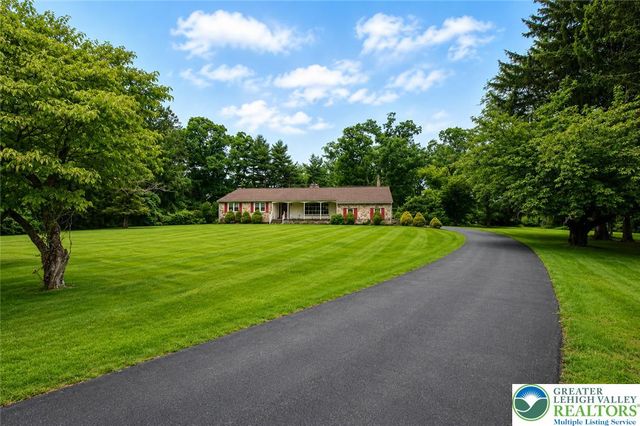 1000 Wedgewood Road, Hanover Twp, PA 18017