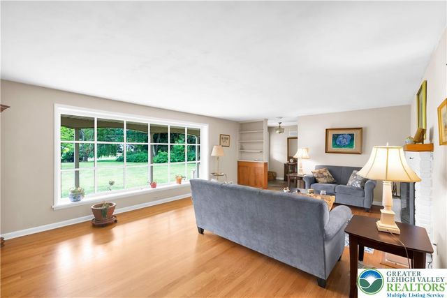 1000 Wedgewood Road, Hanover Twp, PA 18017