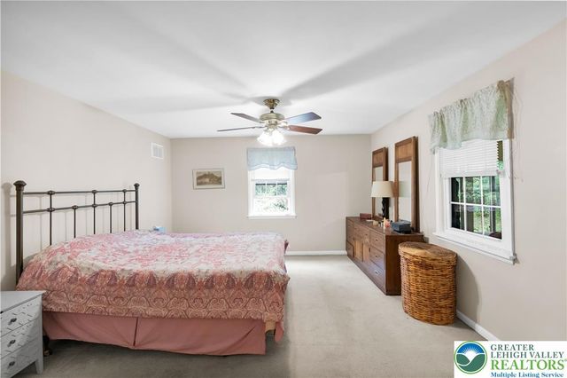 1000 Wedgewood Road, Hanover Twp, PA 18017