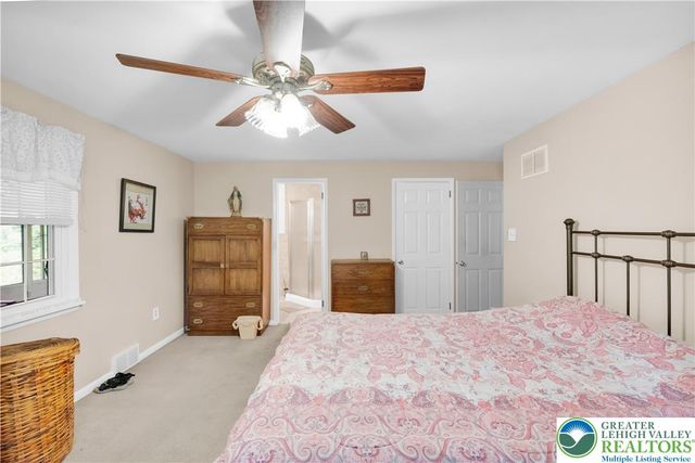 1000 Wedgewood Road, Hanover Twp, PA 18017
