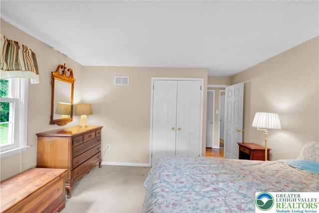 1000 Wedgewood Road, Hanover Twp, PA 18017