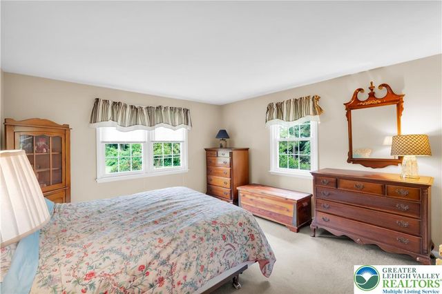 1000 Wedgewood Road, Hanover Twp, PA 18017
