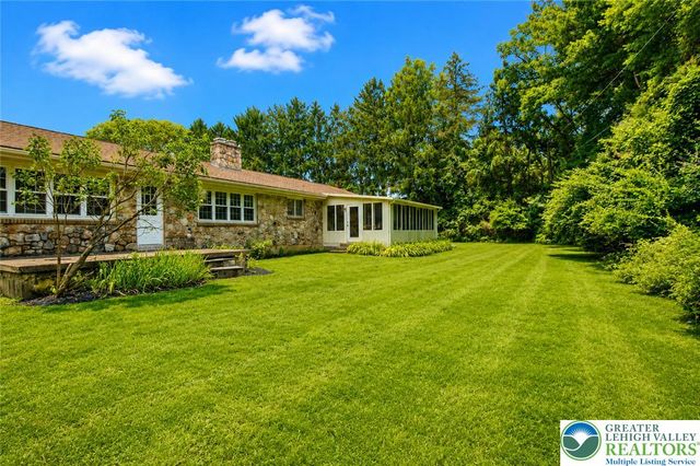 1000 Wedgewood Road, Hanover Twp, PA 18017