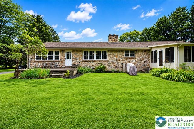 1000 Wedgewood Road, Hanover Twp, PA 18017