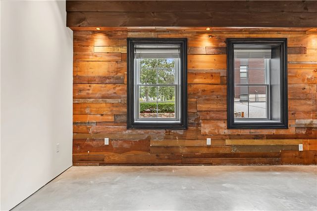 905 North Main Street 101, Providence, RI 02903