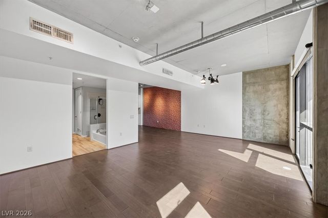 353 East Bonneville Avenue 555, Las Vegas, NV 89101