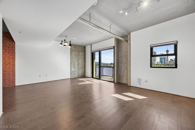 353 East Bonneville Avenue 555, Las Vegas, NV 89101