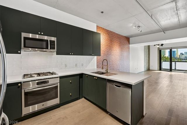 353 East Bonneville Avenue 555, Las Vegas, NV 89101