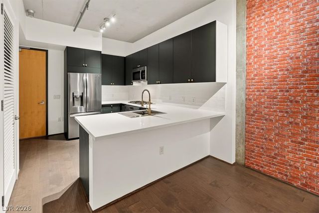 353 East Bonneville Avenue 555, Las Vegas, NV 89101