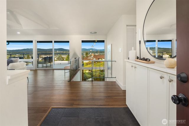 12442 83rd Avenue S, Seattle, WA 98178