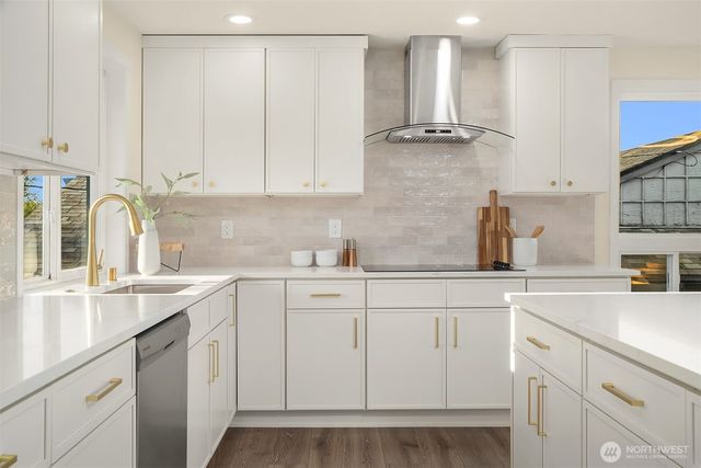 12442 83rd Avenue S, Seattle, WA 98178