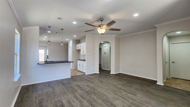 2201 Sweetwood Drive, Fort Worth, TX 76131