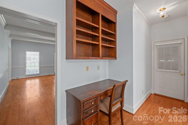 7000 Hollow Oak Drive, Charlotte, NC 28227