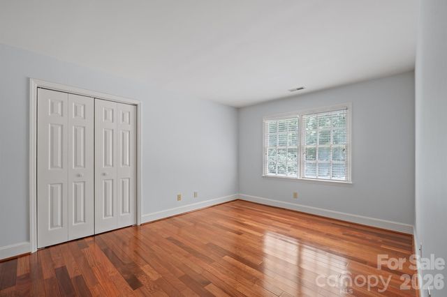 7000 Hollow Oak Drive, Charlotte, NC 28227