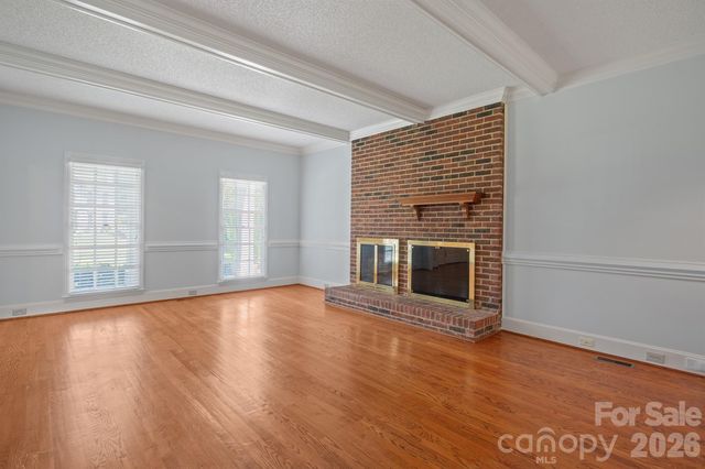 7000 Hollow Oak Drive, Charlotte, NC 28227