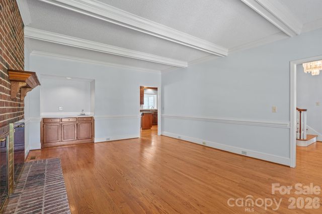 7000 Hollow Oak Drive, Charlotte, NC 28227