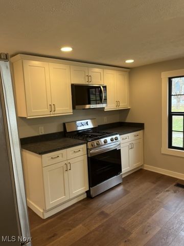 207 Water Street, Chardon, OH 44024