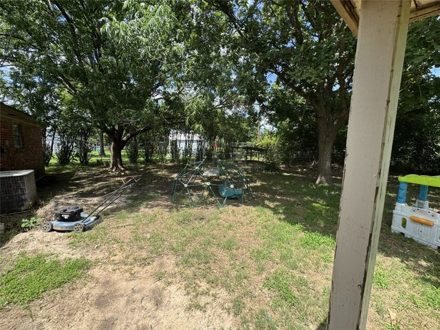 3041 Monroe Street, Commerce, TX 75428