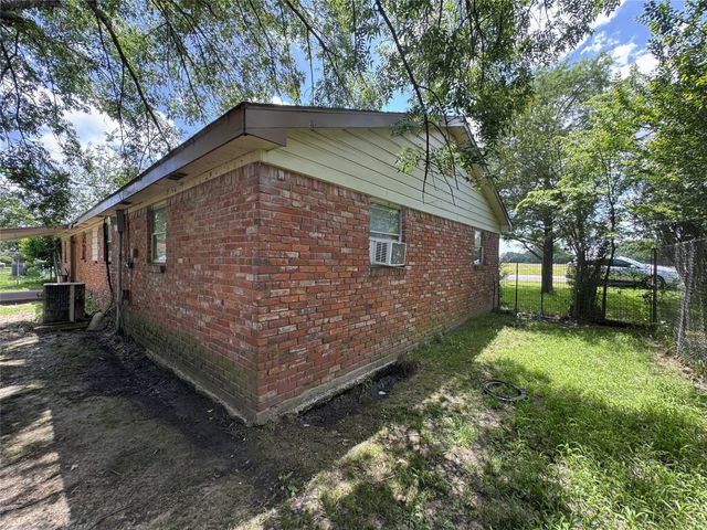 3041 Monroe Street, Commerce, TX 75428