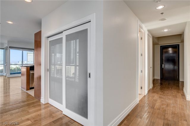 4575 DEAN MARTIN Drive 1212, Las Vegas, NV 89103
