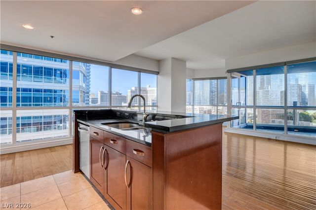 4575 DEAN MARTIN Drive 1212, Las Vegas, NV 89103