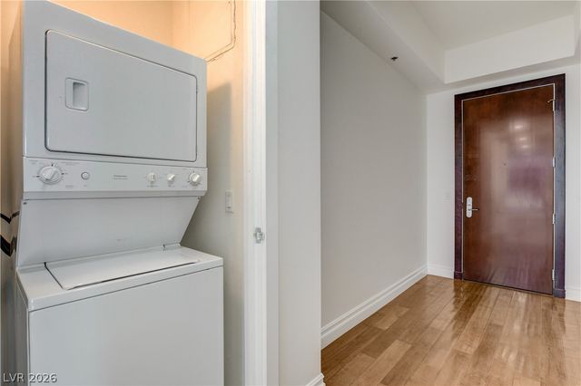 4575 DEAN MARTIN Drive 1212, Las Vegas, NV 89103