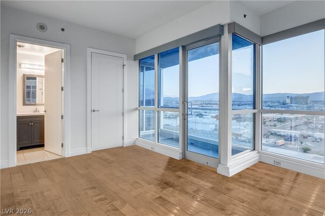 4575 DEAN MARTIN Drive 1212, Las Vegas, NV 89103