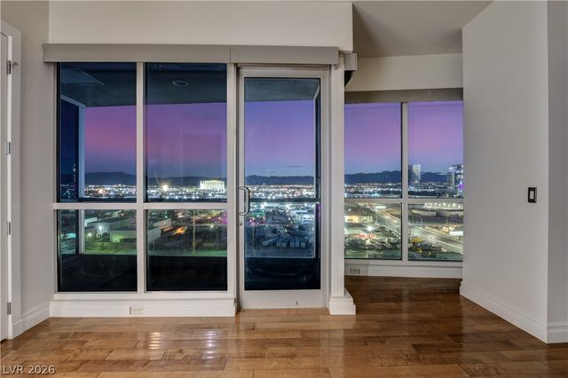 4575 DEAN MARTIN Drive 1212, Las Vegas, NV 89103