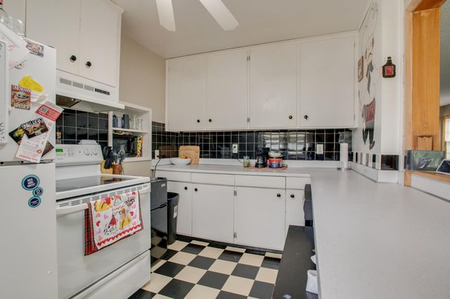 614 16th Street N, Moorhead, MN 56560
