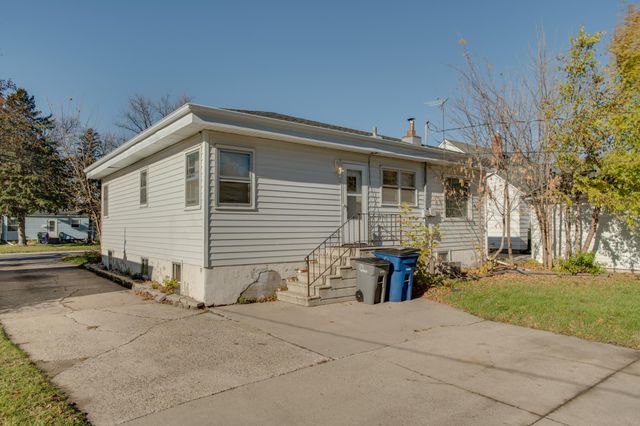614 16th Street N, Moorhead, MN 56560