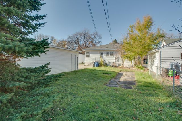 614 16th Street N, Moorhead, MN 56560